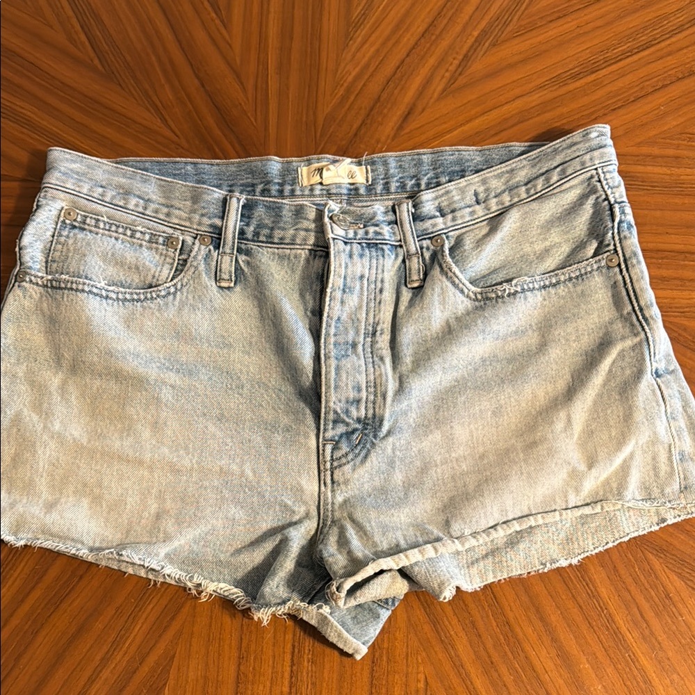 Madewell Light Wash Relaxed Denim Shorts